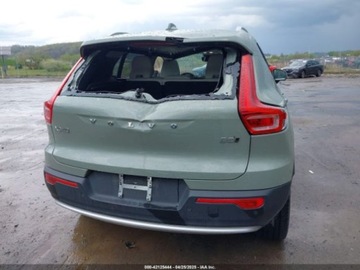 Volvo XC40 2024 Volvo XC 40 B5 Ultimate Bright Theme 2024 2.0l 2.0 Benzyna 247KM, zdjęcie 4