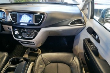 Chrysler Pacifica II 3.6 V6 291KM 2018 Chrysler Pacifica 3.6L V6 291KM StowN Go Kamera MenuPL Keyless BlindSpot, zdjęcie 14