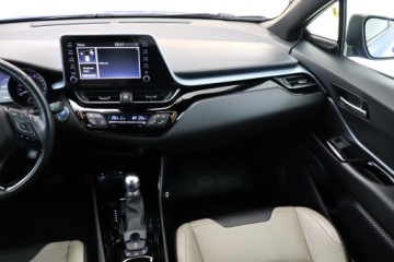 Toyota C-HR I Crossover Facelifting 1.8 Hybrid 122KM 2020 Toyota C-HR 1.8 Hybrid, Salon Polska, zdjęcie 7