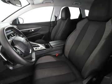 Peugeot 3008 II Crossover 1.5 BlueHDI 130KM 2019 Peugeot 3008 automat virtual cocpit navi klima, zdjęcie 12