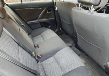 Toyota Avensis III Sedan 2.0 D-4D 126KM 2011 Toyota Avensis Toyota Avensis 2.0 D-4D 2.0 Diesel 126KM, zdjęcie 9