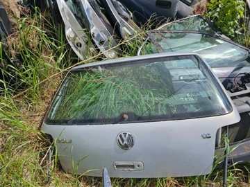 VW GOLF 4 IV VÍKO KUFRU ZADNÍ LB7Z