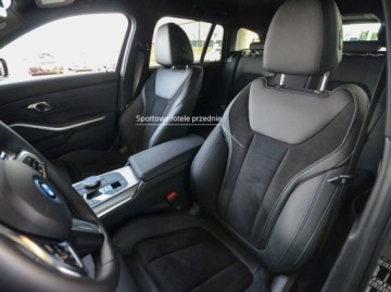 BMW Seria 3 G20-G21 Touring 2.0 330e 292KM 2023 BMW Seria 3 330e xDrive Touring 2.0 Hybryda Plug-in 292KM, zdjęcie 16