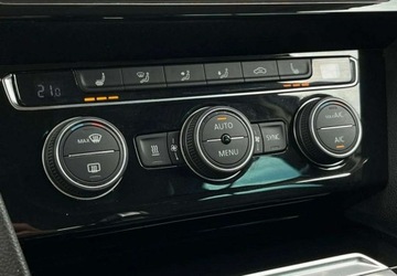 Volkswagen Passat B8 Variant 2.0 TDI SCR 240KM 2018 Volkswagen Passat R-LINE DSG Kamera 4x4 240KM Faktura Vat 23 2.0, zdjęcie 22