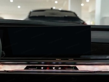 BMW Seria 7 G70 Sedan 3.0 40d 299KM 2025 BMW Seria 7 740d xDrive Sport Sedan 3.0 (299KM) 2025, zdjęcie 8