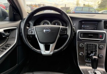 Volvo S60 II 2011 Volvo V60 FULL wersja, Automat, AWD, trzymanie pasa, City Safety, tryby ja, zdjęcie 10
