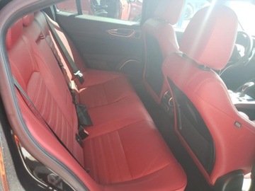 Alfa Romeo Giulia II Sedan Facelifting 2.0 Turbo 280KM 2022 Alfa Romeo Giulia 2022, Veloce, 2.0L, od ubezpieczalni 2.0 Benzyna 280KM, zdjęcie 8