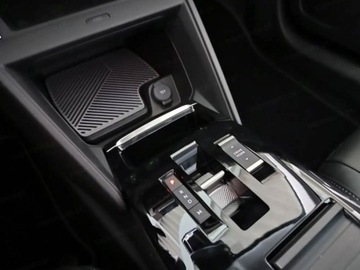 Citroen C4 IV 2025 Max eDCT6 1.2 mHEV 136KM / Pakiet Techno, Zimowy, zdjęcie 8