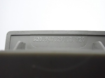 LAMPA INTERIÉR KABINY ORIGINÁLNÍ 6Q0947291B VW JETTA VI 5C 17R
