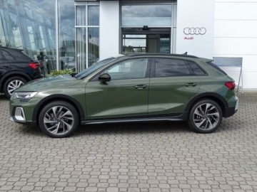 Audi A3 8Y Sportback Facelifting 1.5 35 TFSI 150KM 2025 AUDI A3 35 TFSI allstreet Hatchback 1.5 (150KM) 2025, zdjęcie 3