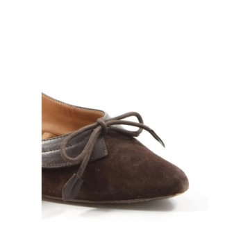 Туфли FURLA с острым носком.