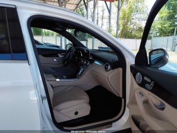 Mercedes GLC C253 2018 Mercedes-Benz GLC 2018 r., 2,0L 4 MATIC 2.0 Benzyna 241KM, zdjęcie 8