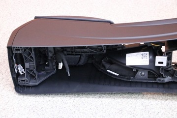 BMW F30 F31 F32 F34 F36 TUNEL ŚRODKOWY ŁADOWARKA MANUAL EUROPA
