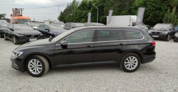 Volkswagen Passat B8 Variant 2.0 TDI BlueMotion SCR 150KM 2017 Volkswagen Passat 2.0 D 150 kM Automat Klima kamera Full LED Navi Dsg Jak, zdjęcie 11