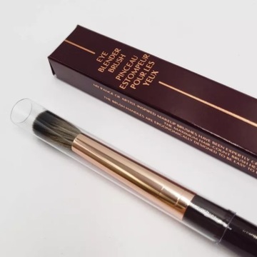 CHARLOTTE TILBURY - ЩЕТКА ДЛЯ БЛЕНДЕРА ДЛЯ ГЛАЗ