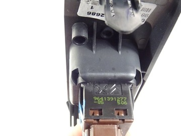 TOYOTA PROACE II PANEL PRZEŁĄCZNIKÓW GNIAZDO 12V JACK AUX AIRBAG 98160575ZD