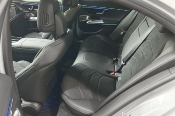 Mercedes Klasa E W214 Sedan Plug-In 2.0 300de 313KM 2025 Mercedes-Benz Klasa E 300 DE 2025 2.0 Hybryda Plug-in 313KM, zdjęcie 16