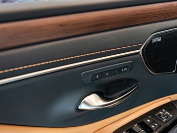 Lexus ES VII (XV70) Sedan Facelifting 300h 218KM 2025 LEXUS ES 300h Omotenashi Sedan 2.5 E-CVT 218KM, zdjęcie 13