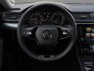 Skoda Superb III Kombi Facelifting 1.5 TSI 150KM 2020 Skoda Superb 1.5 TSI, Salon Polska, Automat, zdjęcie 19