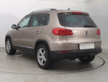 Volkswagen Tiguan I SUV Facelifting 2.0 TDI CR DPF BlueMotion 140KM 2014 VW Tiguan 2.0 TDI, Salon Polska, 4X4, DSG, Xenon, zdjęcie 3