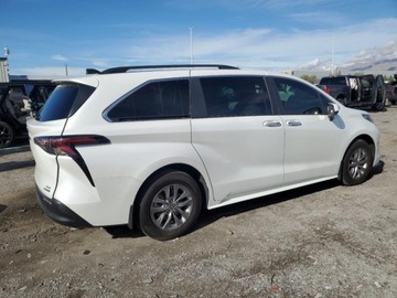 Toyota Sienna III 2024 Toyota Sienna XLE 2024 2.5l 2.5 Hybryda 245KM, zdjęcie 3