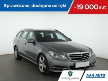 Mercedes Klasa E W212 Kombi 350 CDI BlueEFFICIENCY 231KM 2009 Mercedes E E 350 CDI, 227 KM, Automat, Skóra