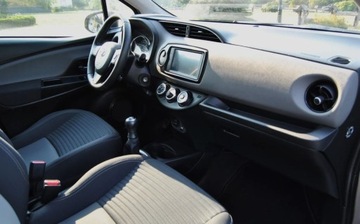 Toyota Yaris III Hatchback 5d Facelifting 2017 1.0 VVT-i 72KM 2020 Toyota Yaris GWARANCJA, 2020r, 1.0 Benzyna, Niski przebieg, Bogate wyposaz, zdjęcie 6