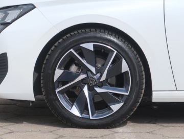 Peugeot 308 III Hatchback 1.2 PureTech 130KM 2022 Peugeot 308 1.2 PureTech, Salon Polska, zdjęcie 13