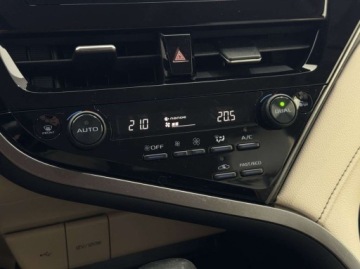 Toyota Camry IX Sedan 2.5 Hybrid Dynamic Force 218KM 2022 Toyota Camry Comfort Kamera cofania Ele. Fotele CarPlayAndroid Auto LED, zdjęcie 25