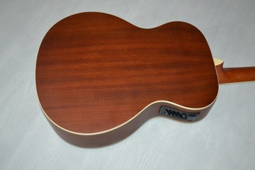 Harley Benton CG-45E — хороший стартовый инструмент