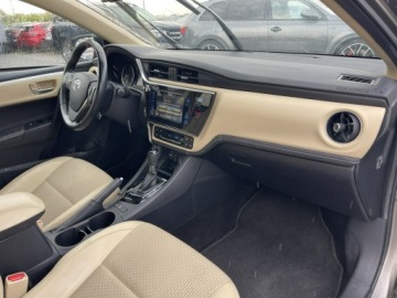 Toyota Corolla XI Sedan Facelifting 1,6 Valvematic 132KM 2017 Toyota Corolla Klimatronik Kamera Skóra Tempomat, zdjęcie 16