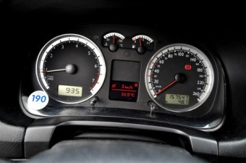 Volkswagen Bora Sedan 1.6 16V 105KM 2003 Volkswagen Bora 1.6 105KM Pacific Climatronic, zdjęcie 15