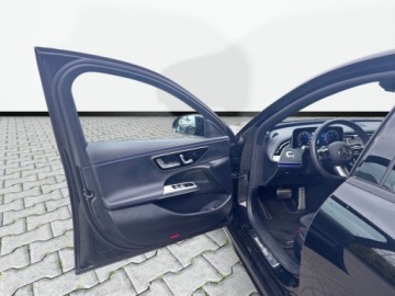 Mercedes Klasa E W214 Sedan 2.0 220d 197KM 2025 Mercedes-Benz Klasa E E 220 d 4MATIC AMG DIGITAL LIGHT Kamera 360 Nigh, zdjęcie 9