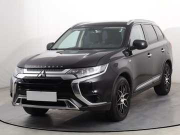 Mitsubishi Outlander III SUV Facelifting 2017 2.0 150KM 2019 Mitsubishi Outlander 2.0, Salon Polska, zdjęcie 1
