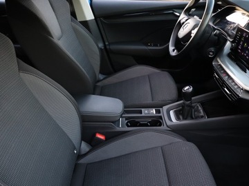 Skoda Octavia IV Liftback 2.0 TDI 150KM 2022 Skoda Octavia 2.0 TDI, Salon Polska, zdjęcie 8