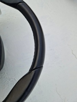 Кожаное рулевое колесо Skoda Octavia III 3