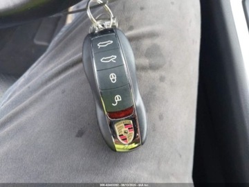 Porsche Boxster 981 Cabrio 2.7 265KM 2016 Porsche Boxster 2016 PORSCHE BOXSTER BLACK EDITION 2.7 Benzyna 265KM, zdjęcie 11