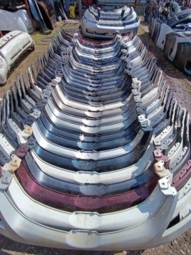 ПЕРЕДНИЙ БАМПЕР TOYOTA AVENSIS T27 LIFT 2012-2015 PDC