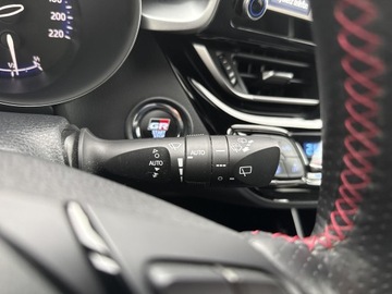 Toyota C-HR I Crossover Facelifting 1.8 Hybrid 122KM 2021 Toyota C-HR 1.8 Hybrid GPF GR Sport 1.8 Hybrid GPF, zdjęcie 21