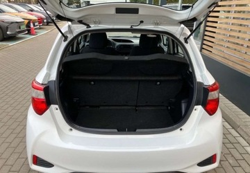 Toyota Yaris III Hatchback 5d Facelifting 2017 1.5 Dual VVT-iE 111KM 2019 Toyota Yaris Toyota Yaris 1.5 Active 1.5 Benzyna 111KM, zdjęcie 5