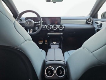 Mercedes Klasa A W177/V177 2023 Mercedes-Benz Klasa A A 250e AMG MULTIBEAM LED Panorama Kamera 360 HU, zdjęcie 13