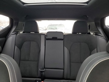 Volvo XC40 2022 Volvo XC 40 T5 R-Design 2022 2.0l 2.0 Benzyna 248KM, zdjęcie 10