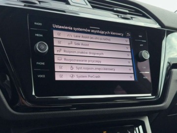 Volkswagen Touran III 1.5 TSI EVO 150KM 2022 Volkswagen Touran Touran, Ogrzewanie Postojowe, Hak, Asystenci, Kamera, 1.5, zdjęcie 26