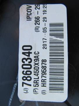 CHRYSLER PACIFICA 17- НАКЛАДКА ПРИБОРНОЙ ПАНЕЛИ ИЗ КАПИТЫ