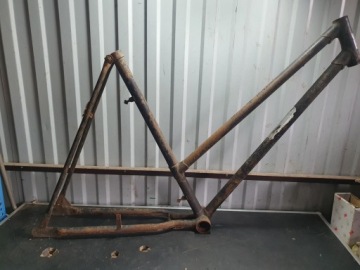 СТАРЫЙ АНТИЧНЫЙ ПОЛЬСКИЙ ВЕЛОСИПЕД PREDOM РАМА ROMET