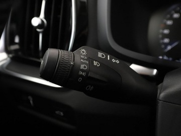 Volvo V60 II  Kombi 2.0 D3 150KM 2019 Volvo V60 GRATIS! Pakiet Serwisowy o wartości, zdjęcie 32