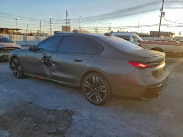 BMW Seria 7 G70 2023 BMW Seria 7 740, 2023r., 3.0L 3.0 Benzyna 375KM, zdjęcie 3