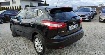 Nissan Qashqai II Crossover 1.2 DIG-T 115KM 2014 Nissan Qashqai 1.2i 116 kM Led Navi Kamera Panorama Temp. Asystent Pasa Ke, zdjęcie 3