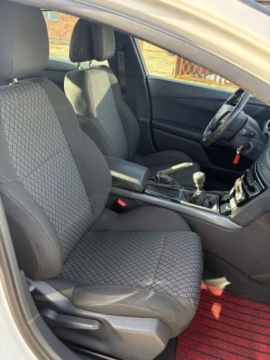 Peugeot 508 I SW Facelifting 1.6 e-THP 165KM 2016 Peugeot 508 Sedan 1.6 Benzyna 165 KM Active SS LED NAVI SALON PL 1.6, zdjęcie 23