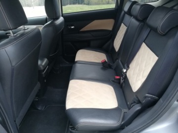 Mitsubishi Outlander III SUV Facelifting 2015 2.0 MIVEC 150KM 2016 Mitsubishi Outlander III 2.0 Intense+//4WD//Aut.//LPG//7-os, zdjęcie 29